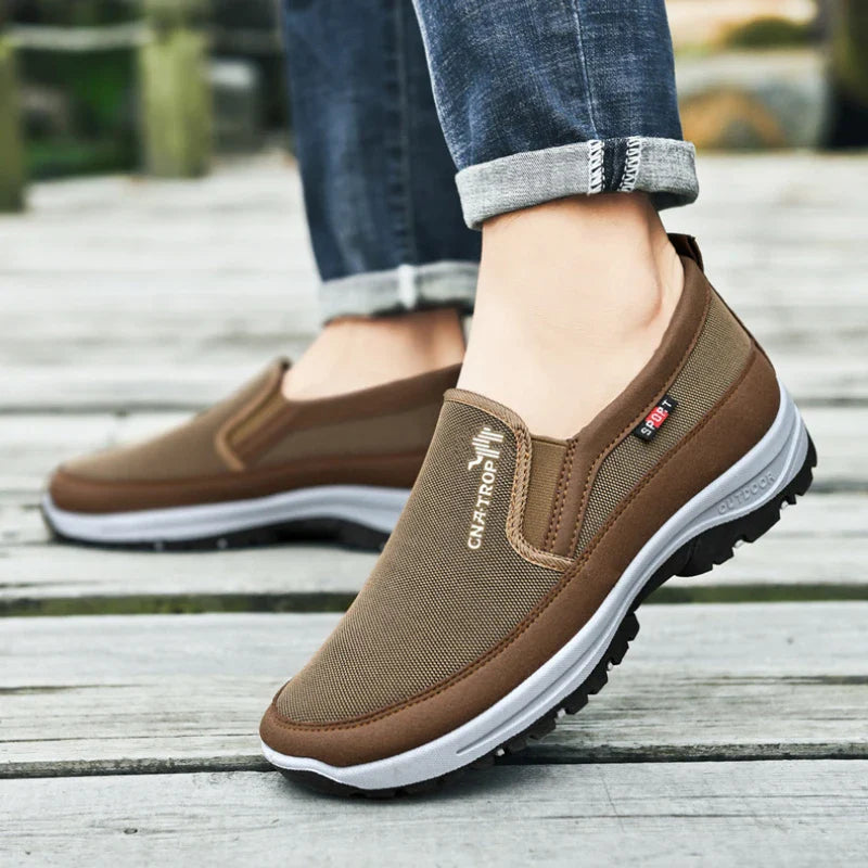 Tênis Mocassim Ortopédico Antiderrapante Masculino - ConfortoPlus